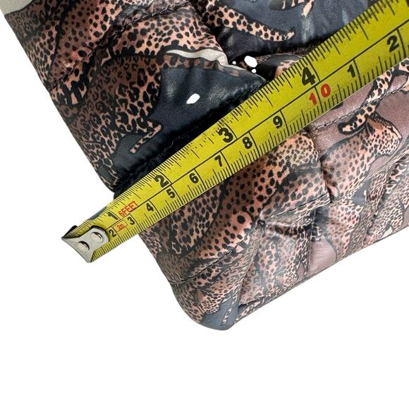 Think Royln Amsterdam Cheetah Knot Shoulder Bag Zipper Pockets Quilted - Picture 8 of 12